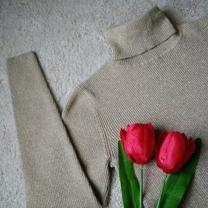 LIZ CLAIRBORNE Gold Sparkling Sweater